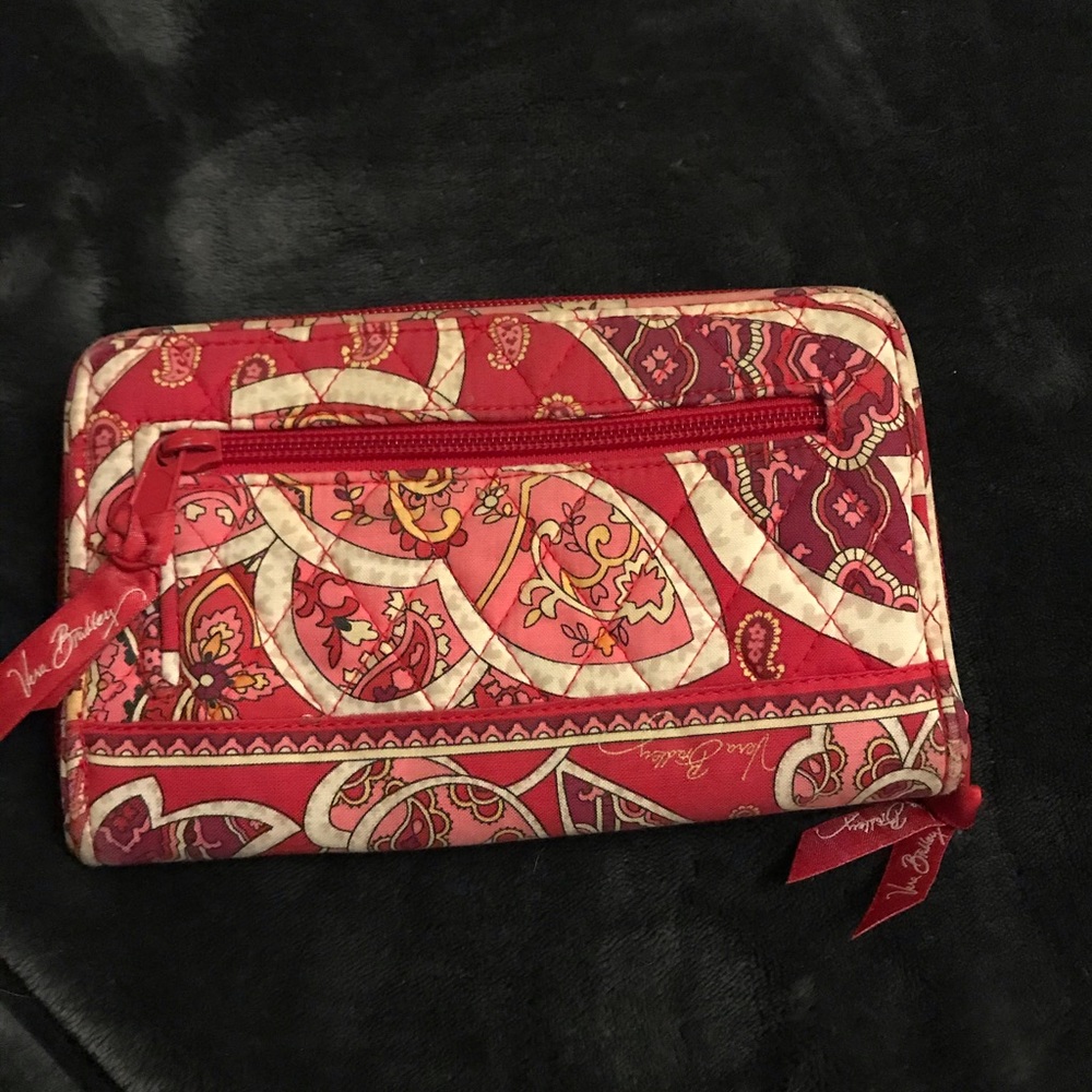 Vera Bradley Rosie Posey Wallet pink red paisley